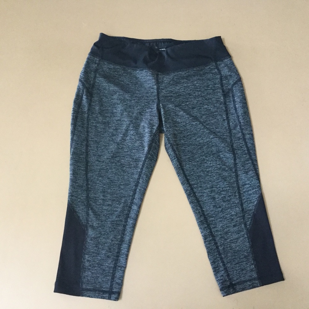 Tek Gear Drytek Cropped Leggings Size Medium